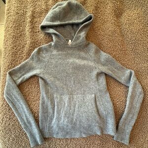 Aritzia The Group Babaton 100% Cashmere Pullover Hoodie Sweater, Size XS